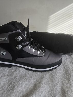 Timberland Men's Black and Gray Waterproof Hiking Boots Size 11